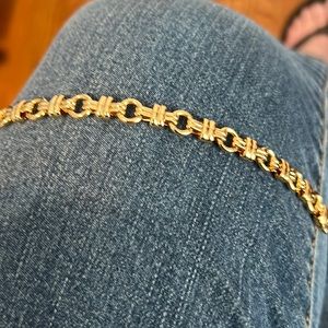 EUC MONET Bracelet, hardly worn, excellent condition, top name brand